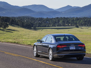 2014款4.0T quattro 整体外观