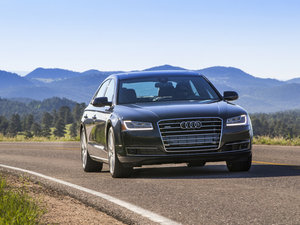 2014款4.0T quattro 整体外观
