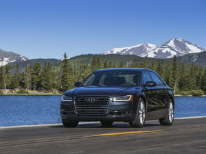 2014款4.0T quattro 整体外观