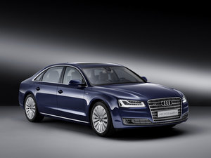 2014款W12 A8L 整体外观