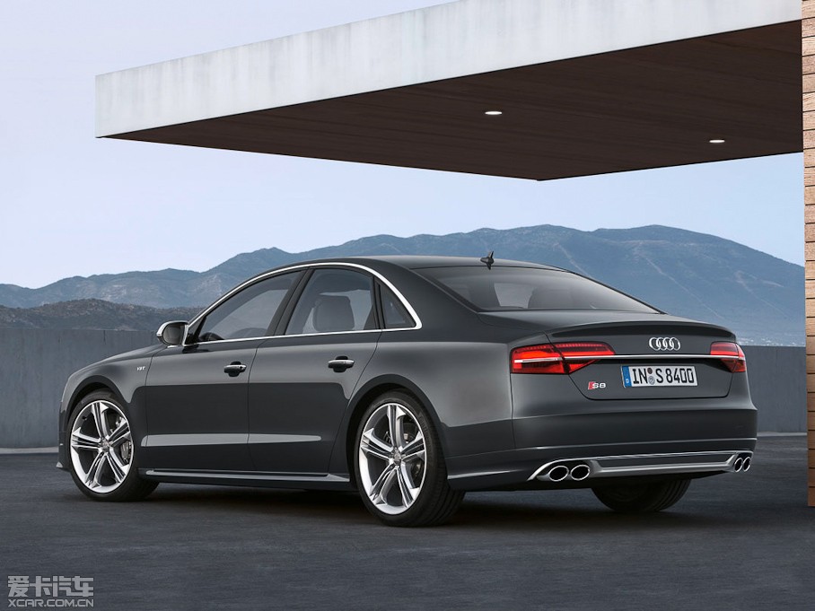 2015WS8 4.0 TFSI quattro