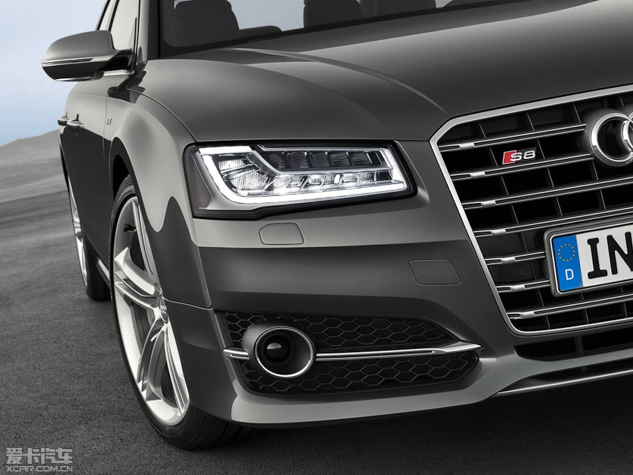 2015WS8 4.0 TFSI quattro