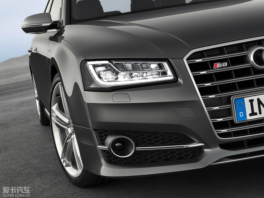 2015WS8 4.0 TFSI quattro