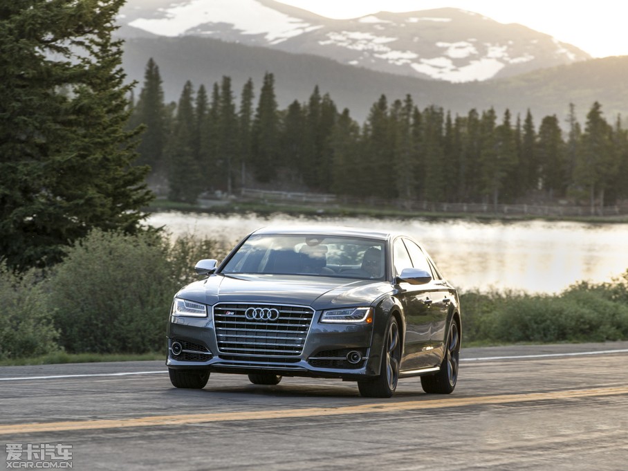 2015WS8 4.0 TFSI quattro