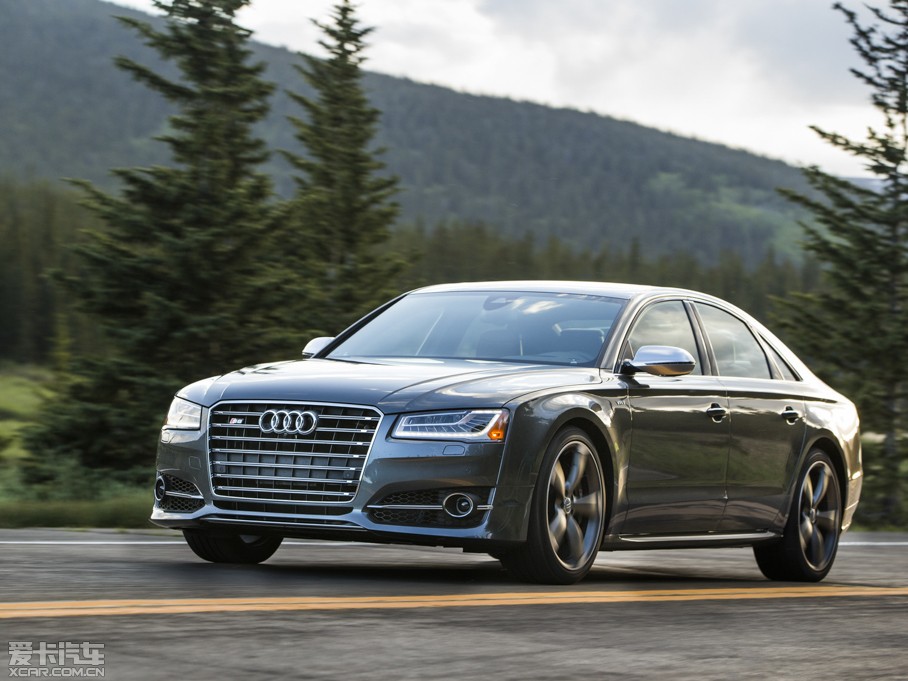 2015WS8 4.0 TFSI quattro