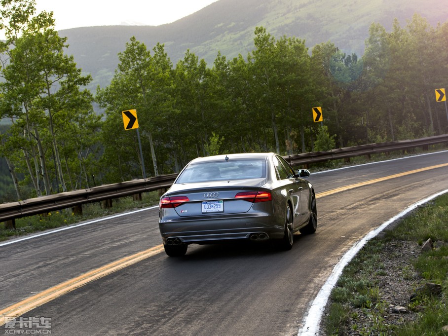 2015?yun)WS8 4.0 TFSI quattro