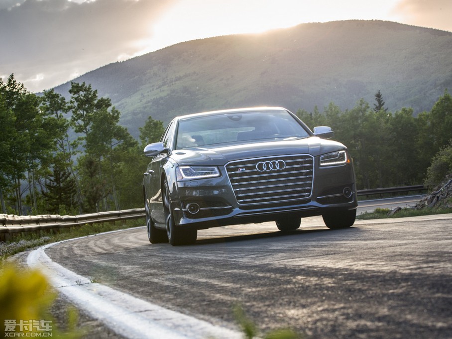 2015WS8 4.0 TFSI quattro