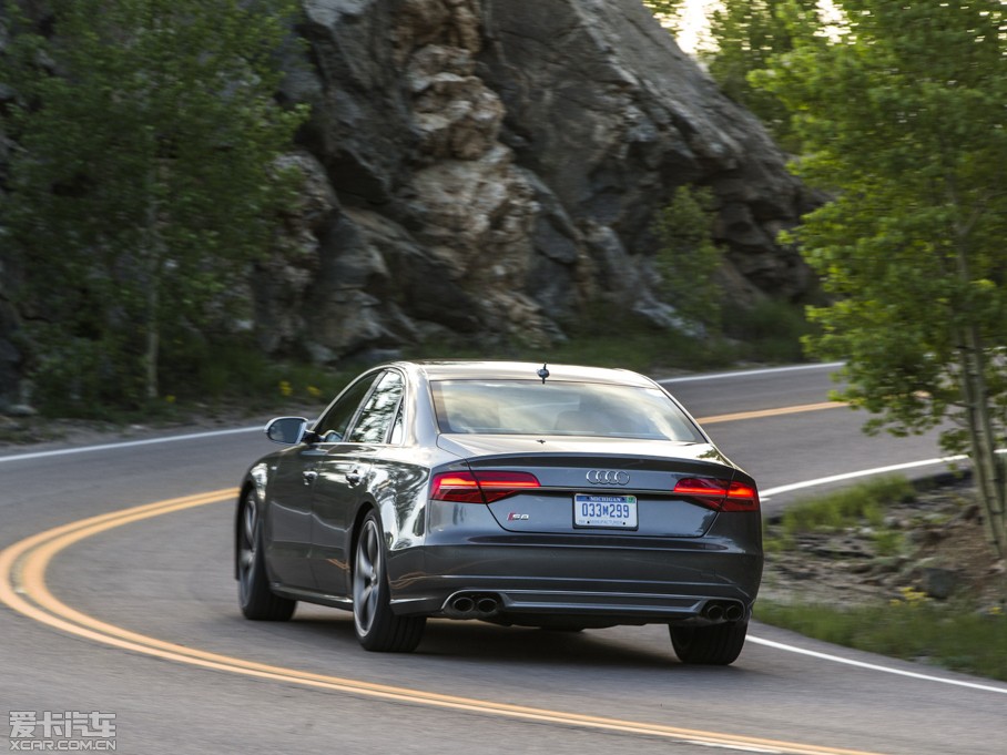 2015?yun)WS8 4.0 TFSI quattro