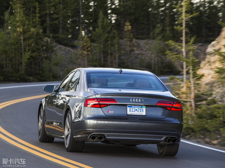 2015WS8 4.0 TFSI quattro