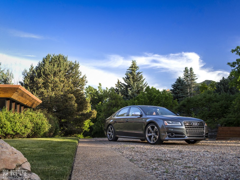 2015WS8 4.0 TFSI quattro