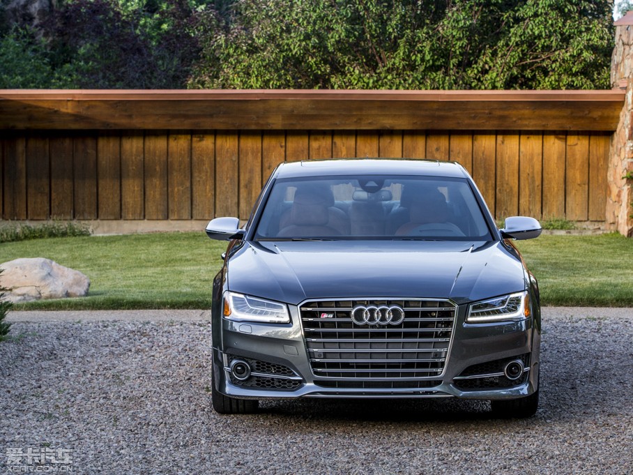 2015WS8 4.0 TFSI quattro