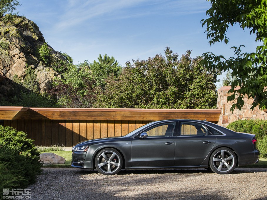 2015WS8 4.0 TFSI quattro