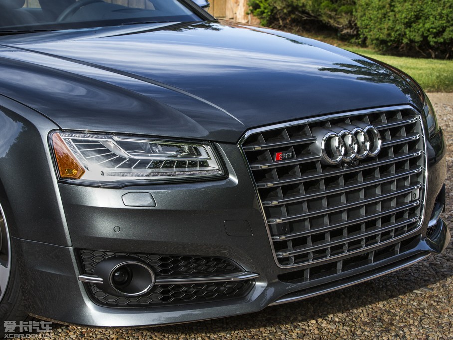 2015?yun)WS8 4.0 TFSI quattro