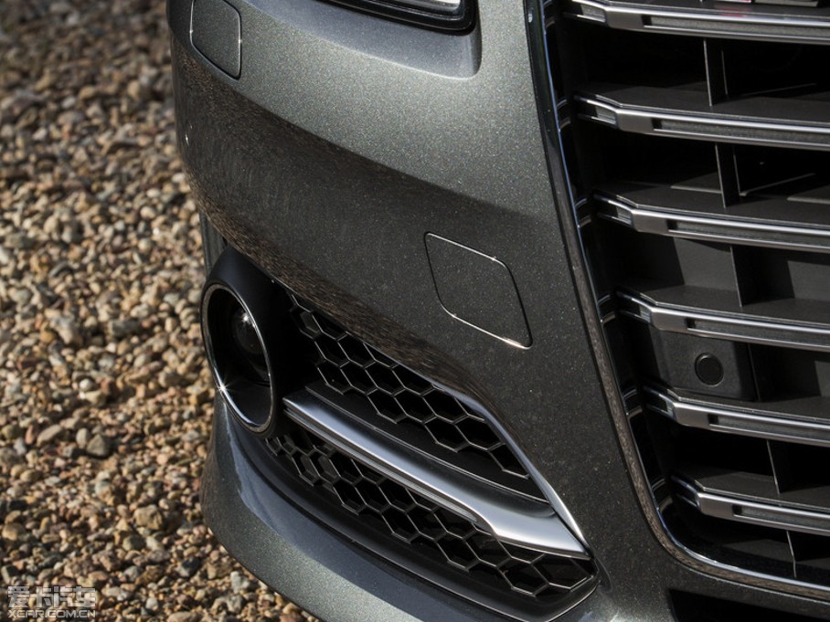 2015?yun)WS8 4.0 TFSI quattro