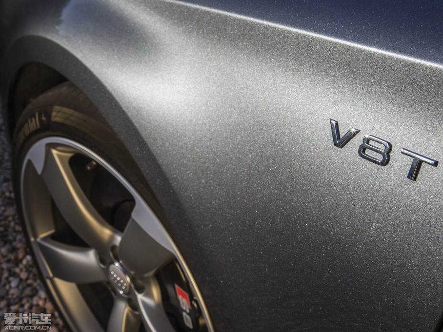 2015?yun)WS8 4.0 TFSI quattro