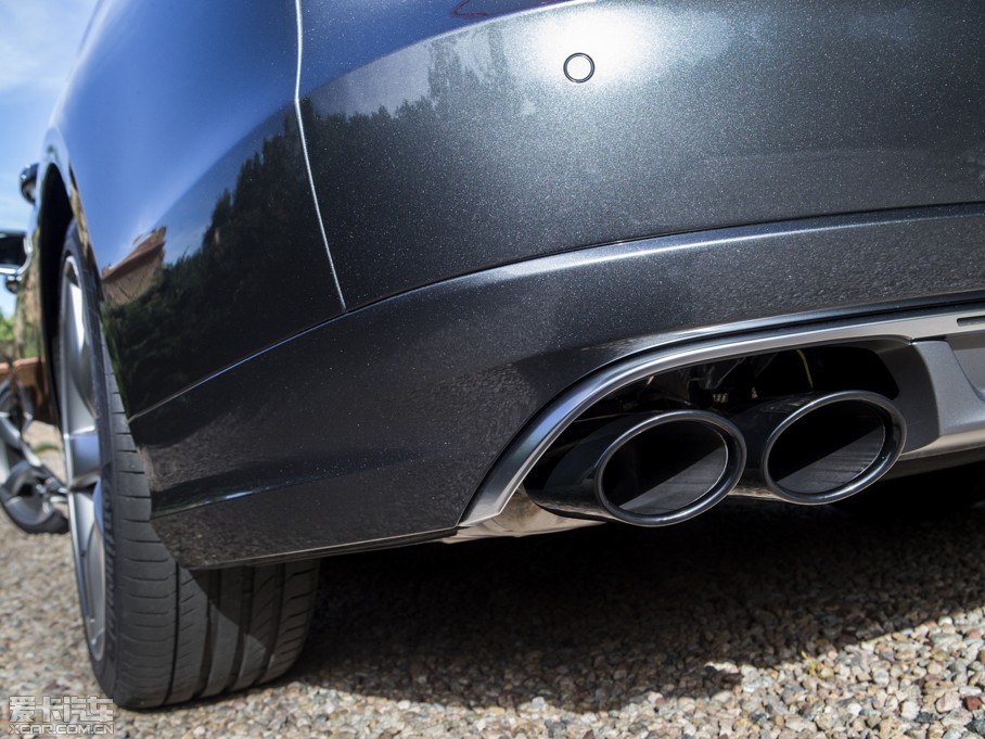 2015WS8 4.0 TFSI quattro