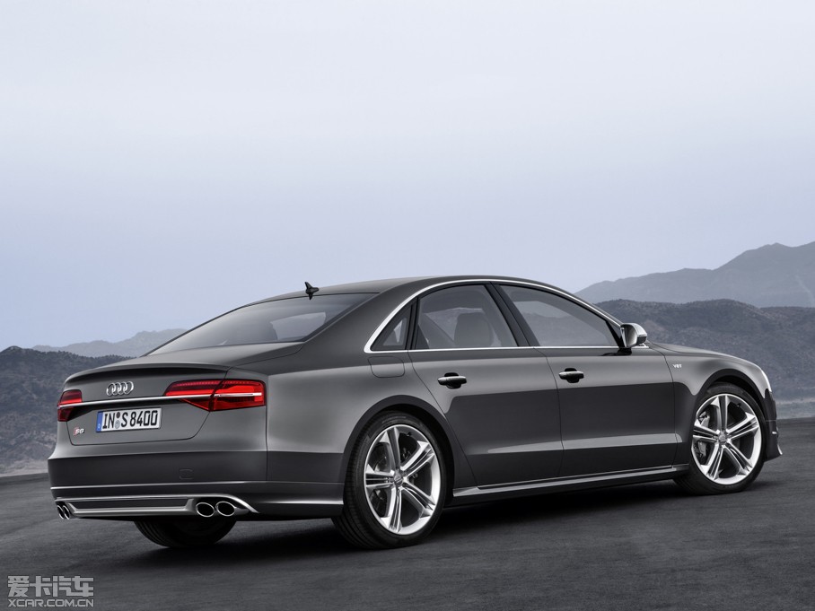 2015WS8 4.0 TFSI quattro