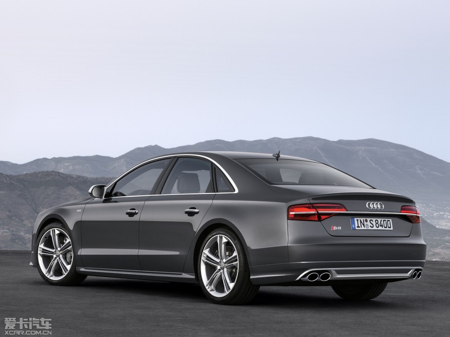 2015WS8 4.0 TFSI quattro