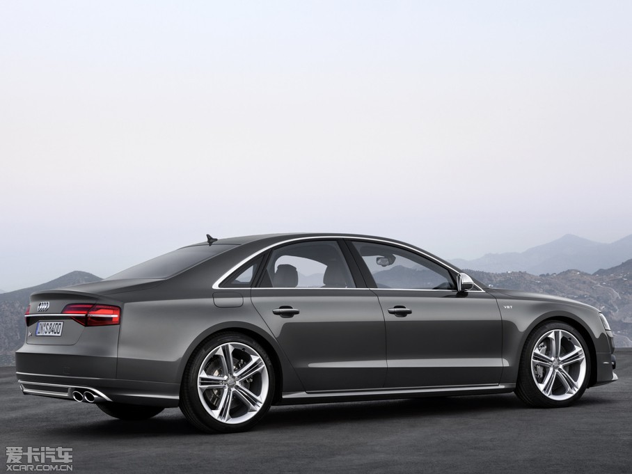 2015WS8 4.0 TFSI quattro