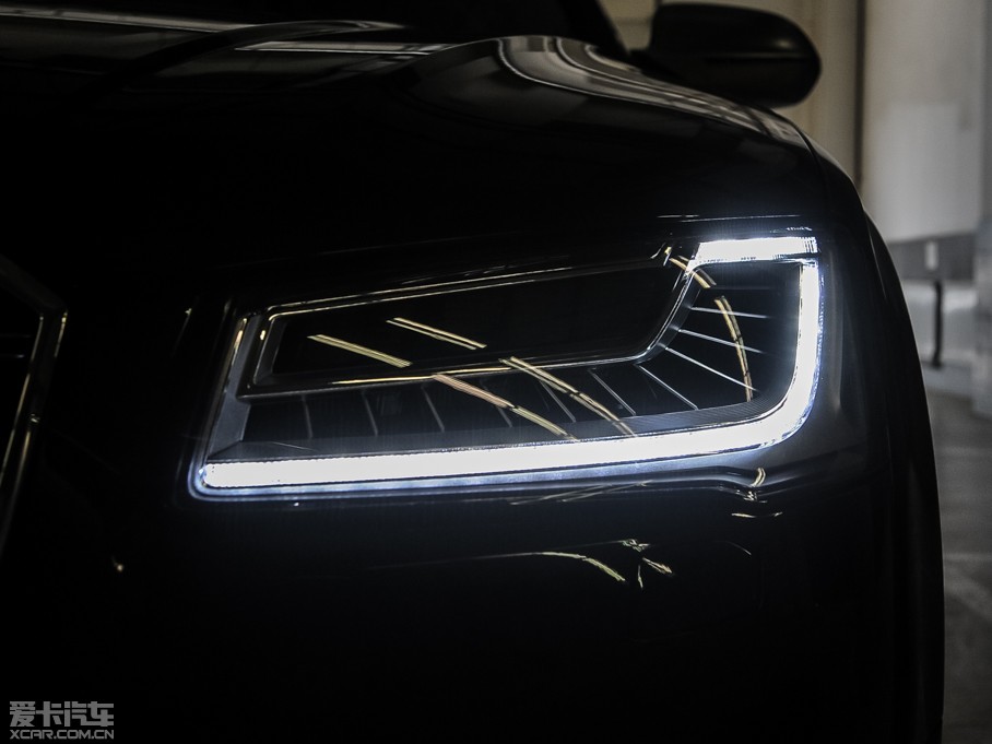 2015WS8 4.0 TFSI quattro