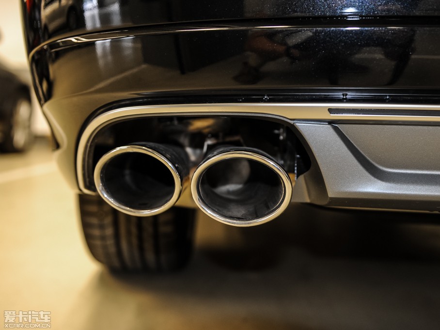 2015WS8 4.0 TFSI quattro