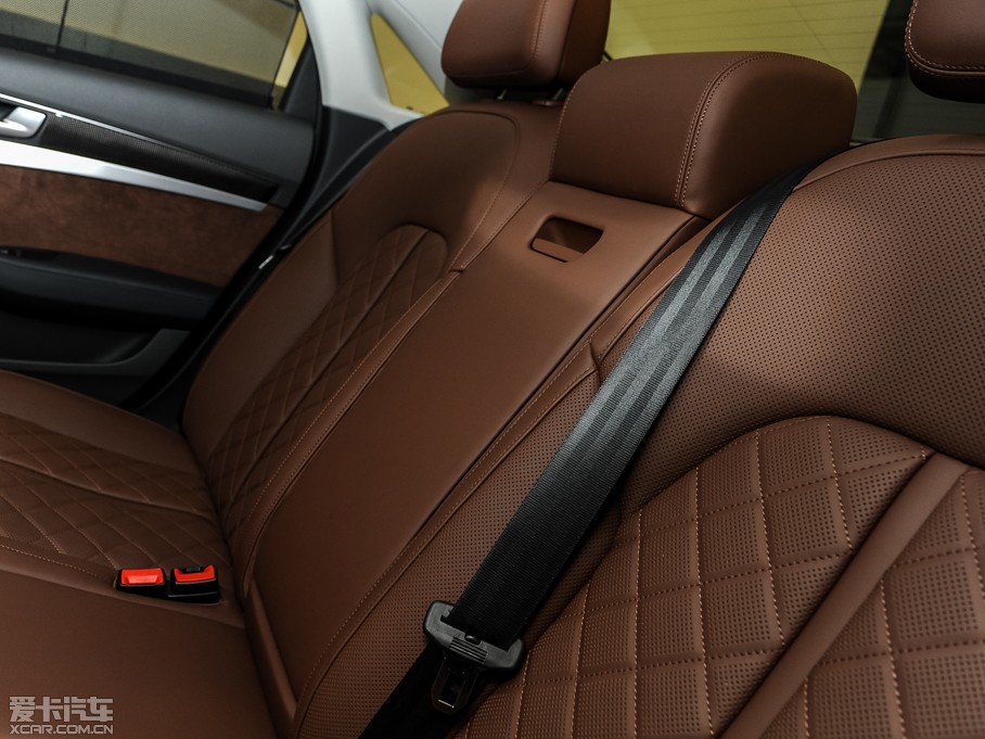 2015WS8 4.0 TFSI quattro