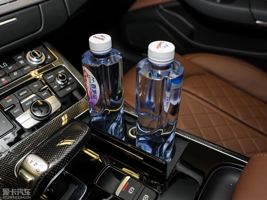 2015WS8 4.0 TFSI quattro