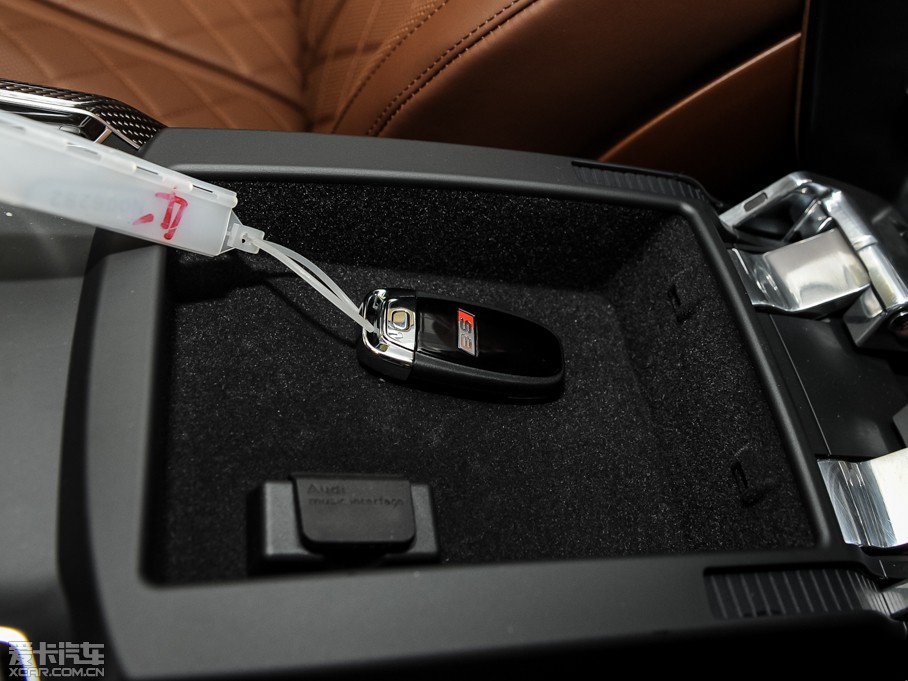 2015WS8 4.0 TFSI quattro