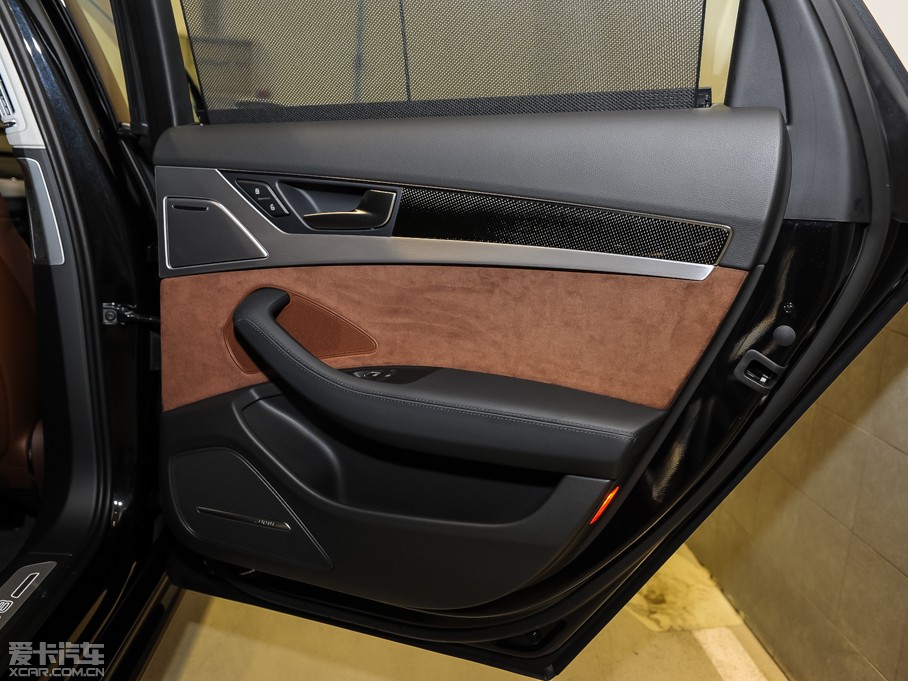 2015?yun)WS8 4.0 TFSI quattro