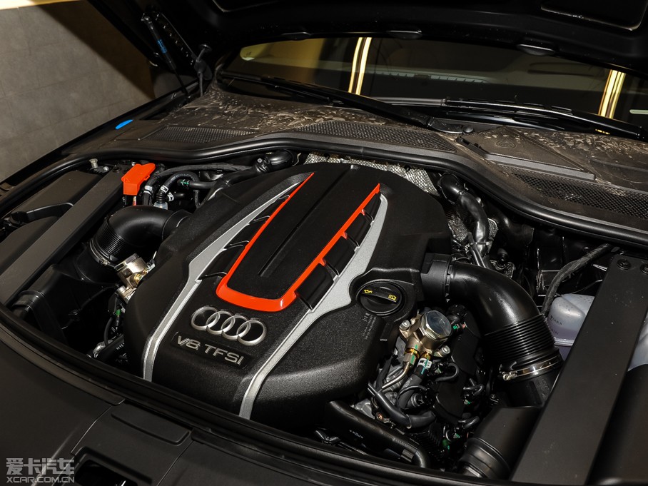 2015?yun)WS8 4.0 TFSI quattro