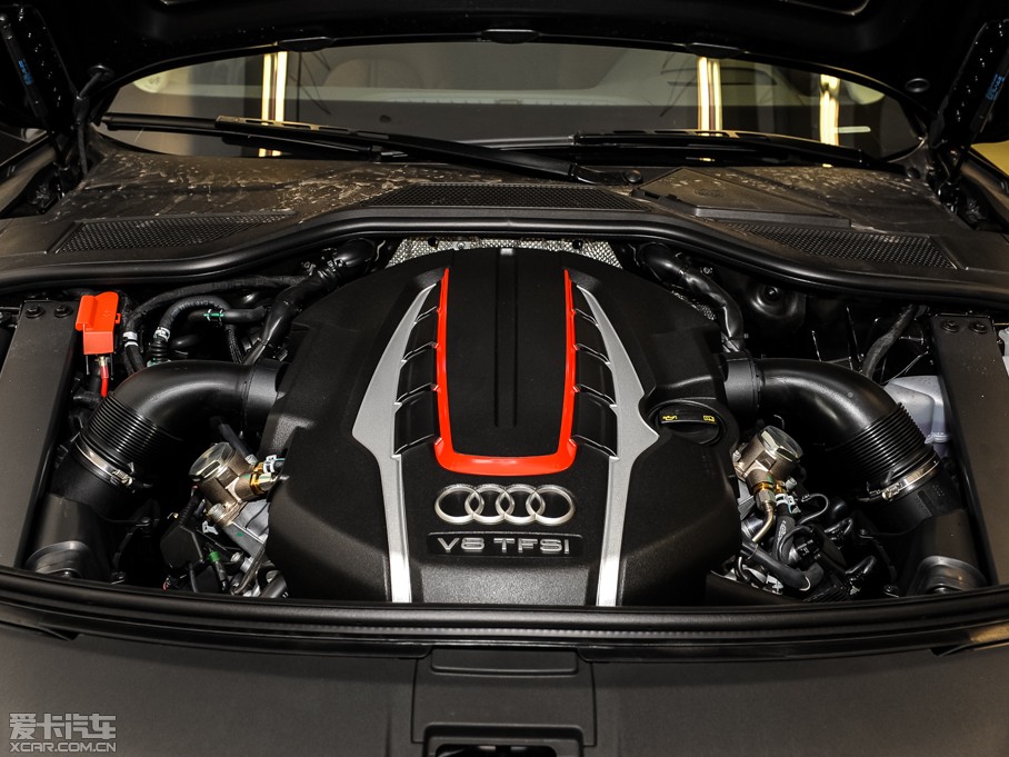 2015WS8 4.0 TFSI quattro