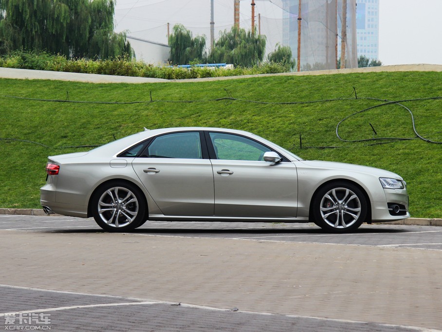 2015WS8 4.0 TFSI quattro