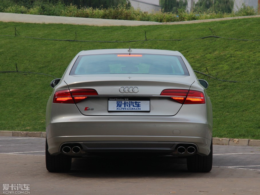 2015?yun)WS8 4.0 TFSI quattro