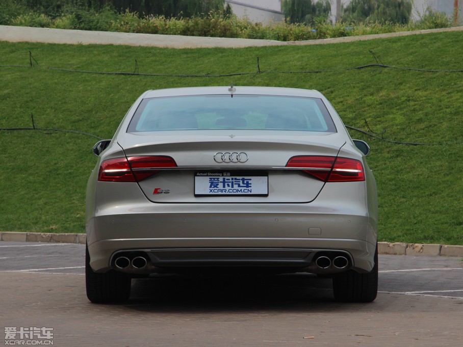 2015?yun)WS8 4.0 TFSI quattro