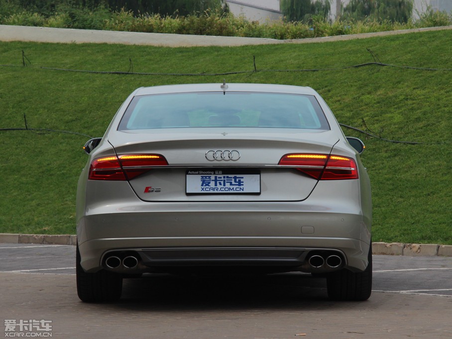 2015WS8 4.0 TFSI quattro