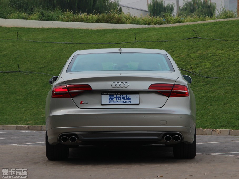 2015WS8 4.0 TFSI quattro