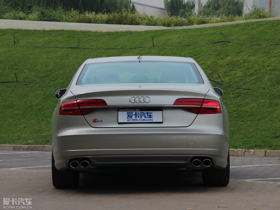 2015WS8 4.0 TFSI quattro