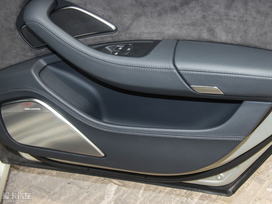 2015?yun)WS8 4.0 TFSI quattro