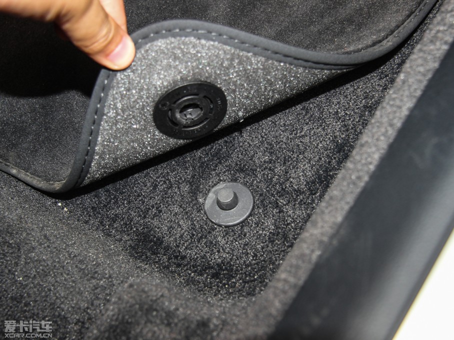 2015?yun)WS8 4.0 TFSI quattro