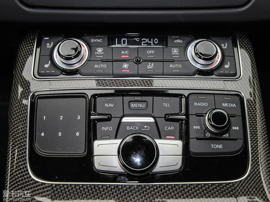 2015WS8 4.0 TFSI quattro