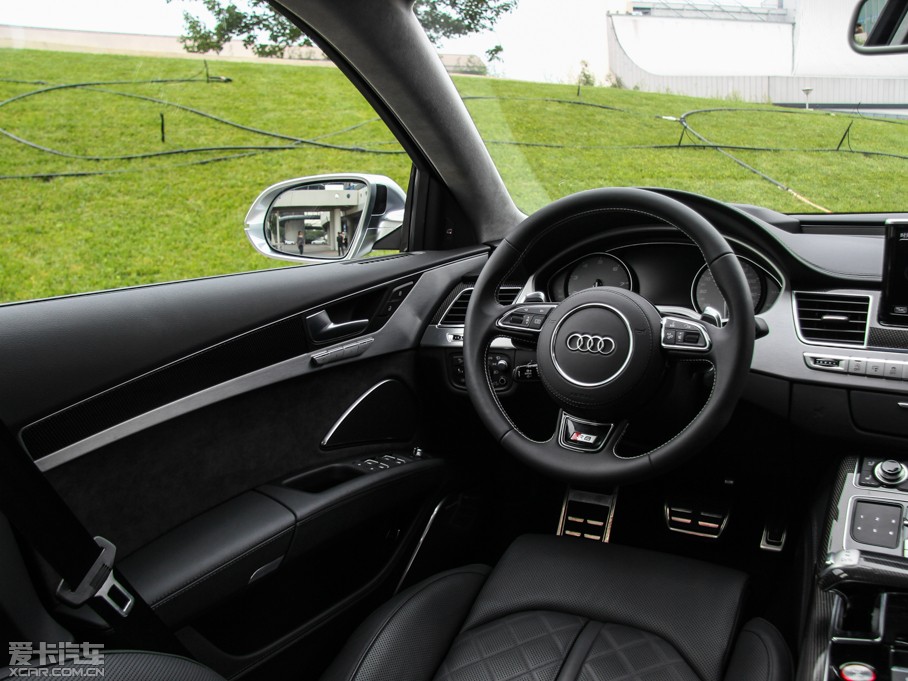 2015WS8 4.0 TFSI quattro