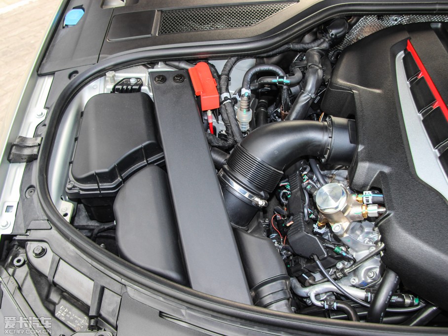 2015WS8 4.0 TFSI quattro