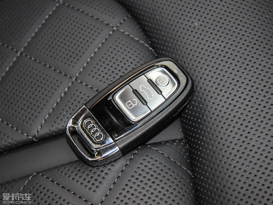 2015?yun)WS8 4.0 TFSI quattro