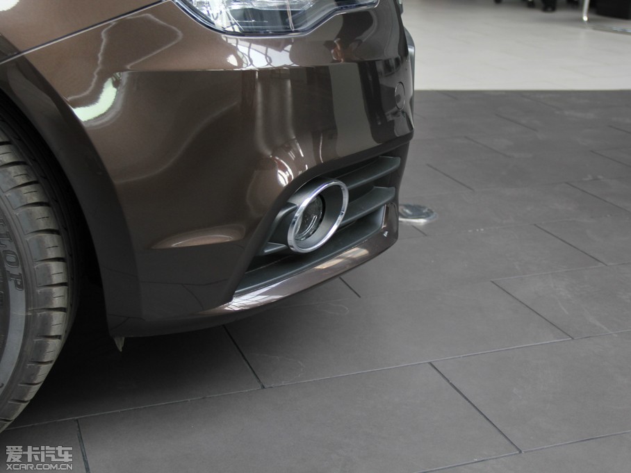 2014��W��A1 30 TFSI Sportback ���m��