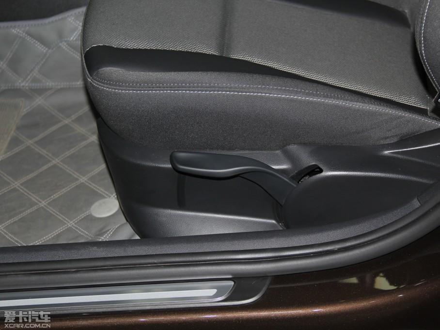 2014��?yu��n)W��A1 30 TFSI Sportback ���m��