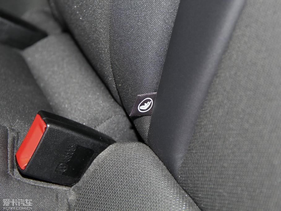 2014��W��A1 30 TFSI Sportback ���m��