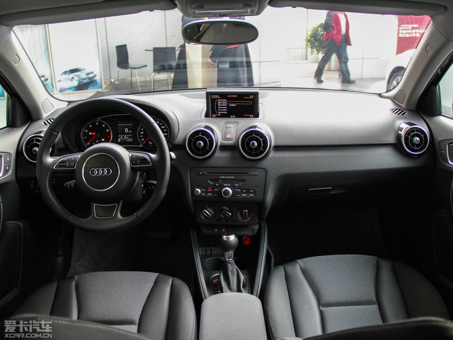 2014WA1 30 TFSI Sportback m