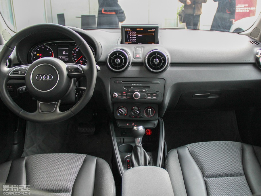 2014?yun)WA1 30 TFSI Sportback m