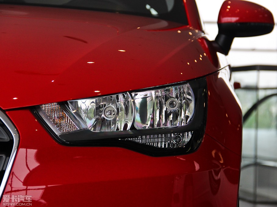 2014WA1 30 TFSI Sportback r