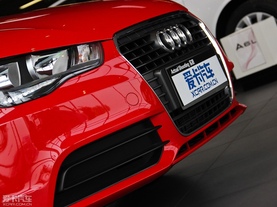 2014WA1 30 TFSI Sportback r